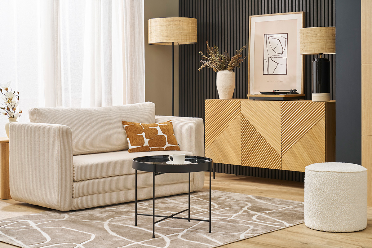 Canap� convertible 2 places en tissu velours c�tel� beige LEON dans un salon �l�gant avec d�cor moderne.