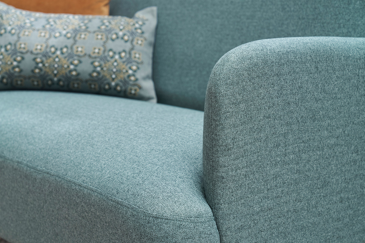 Canap� scandinave 2 places en tissu vert de gris et bois clair ISKO