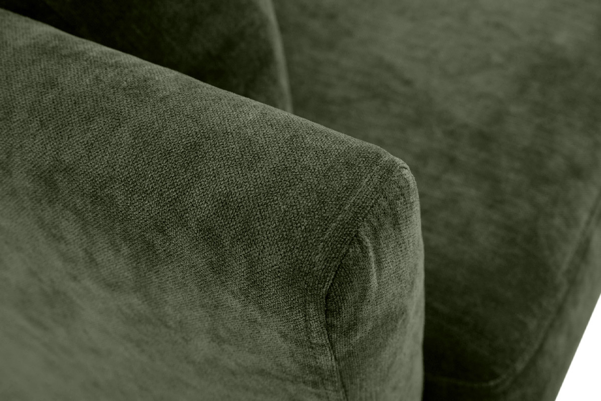 D�tail du tissu vert kaki effet velours du canap� scandinave d�houssable OSLO.