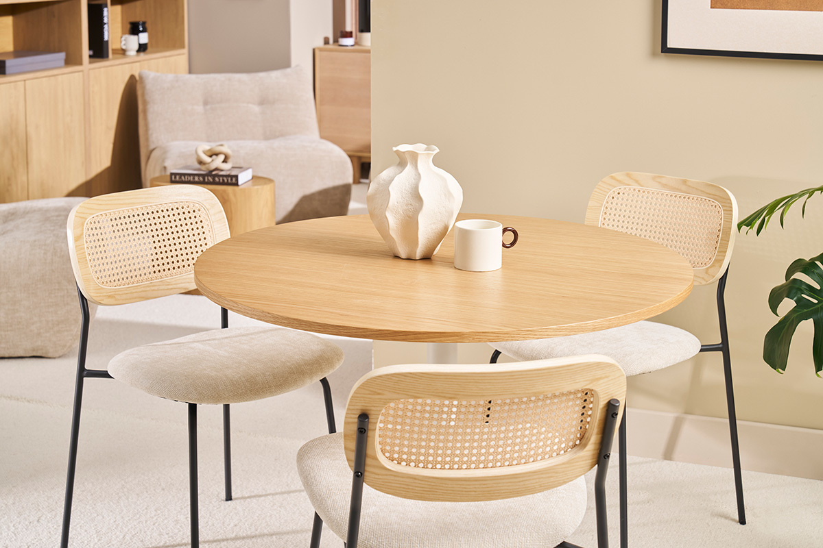 Chaises design en tissu effet velours textur� beige, m�tal noir et cannage rotin (lot de 2) MIRANDA