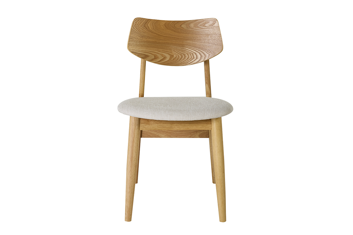 Chaise scandinave en bois clair et tissu beige vue de face.