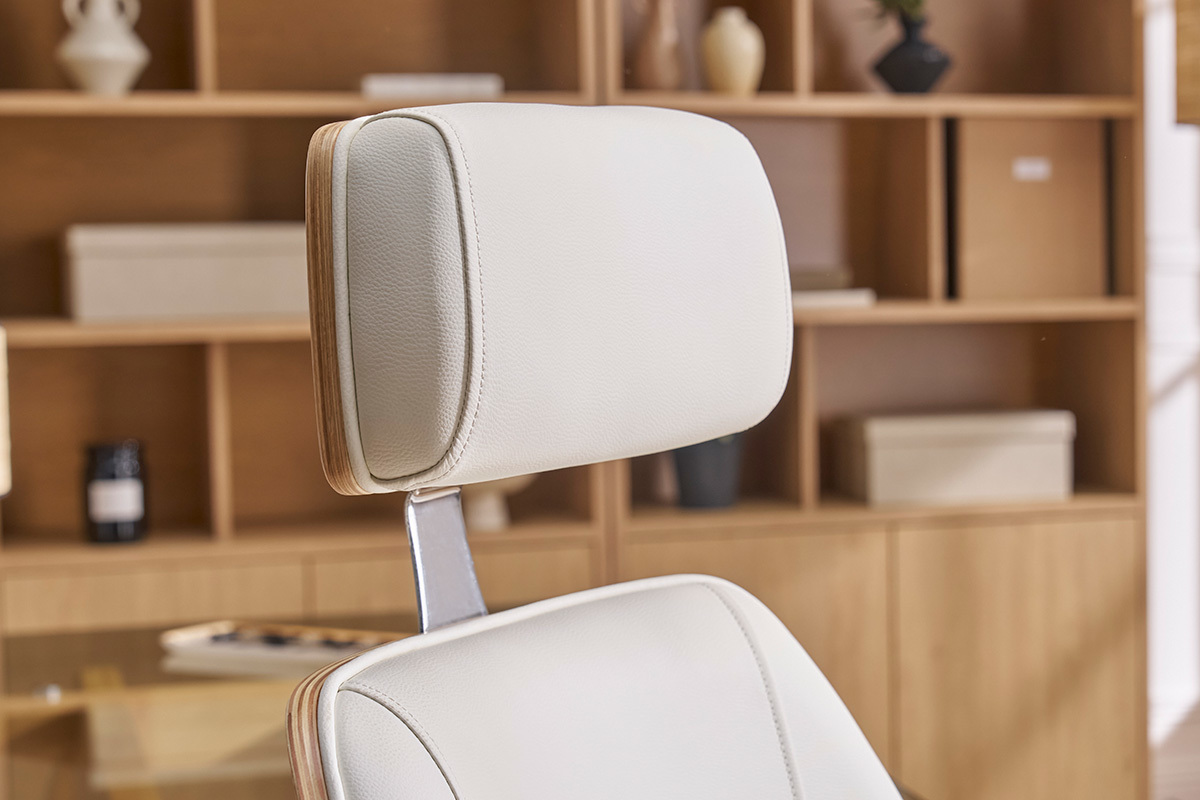 Appui-t�te du fauteuil de bureau MUSK avec �tag�res en arri�re-plan.