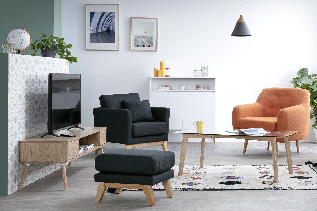 Pouf repose-pieds d�houssable scandinave en tissu gris clair et bois clair OSLO