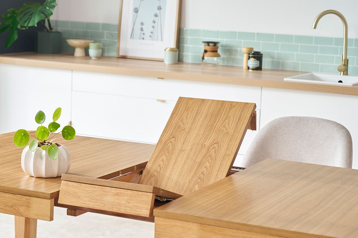 Table extensible rallonges int�gr�es rectangulaire en bois clair L150-180 cm BOLLY