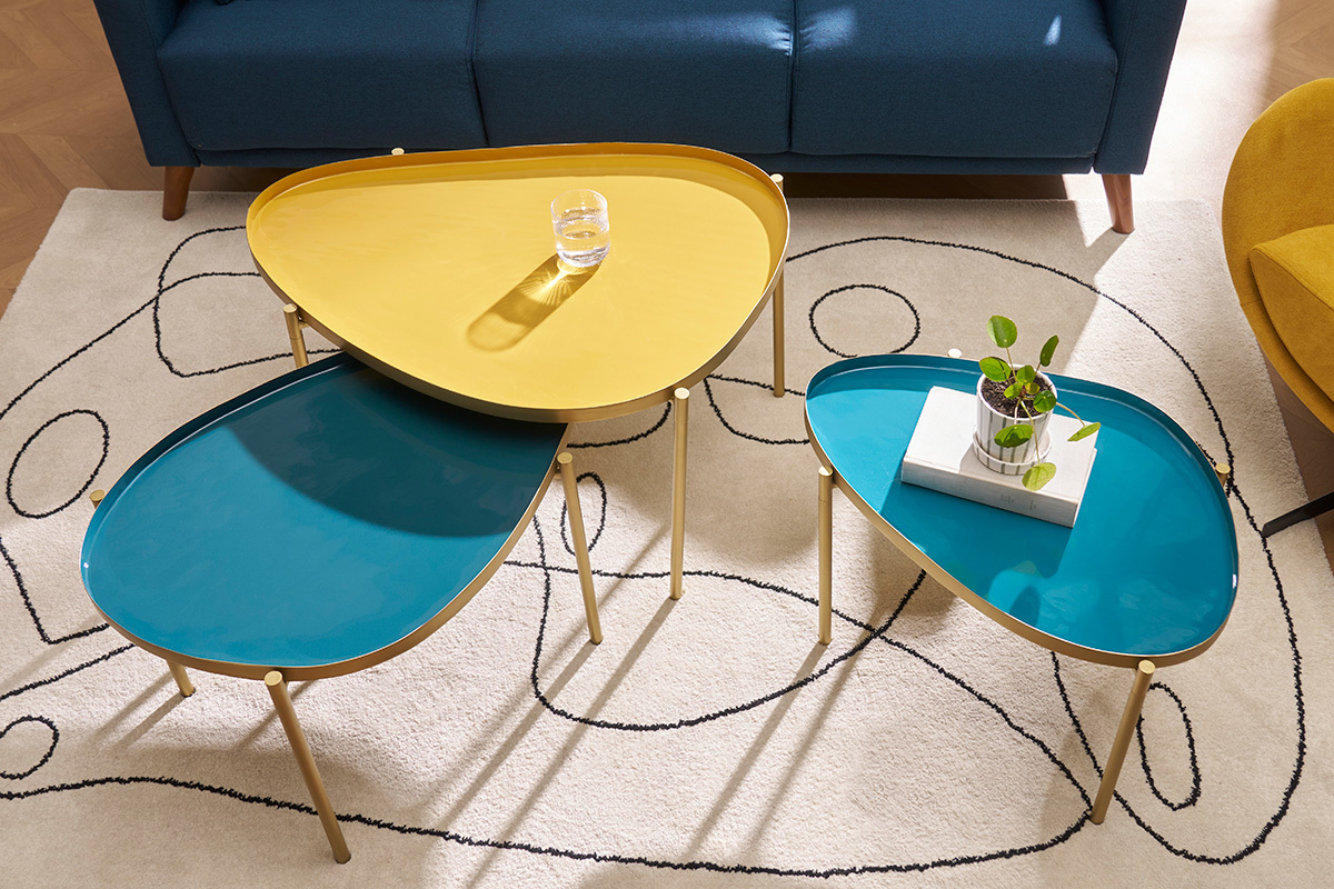 Tables basses gigognes laqu�es moutarde, bleu canard et bleu (lot de 3) ZURIA