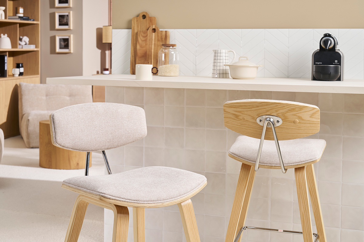 Tabourets de bar design en tissu effet velours textur� beige et bois clair H69 cm (lot de 2) VASCO